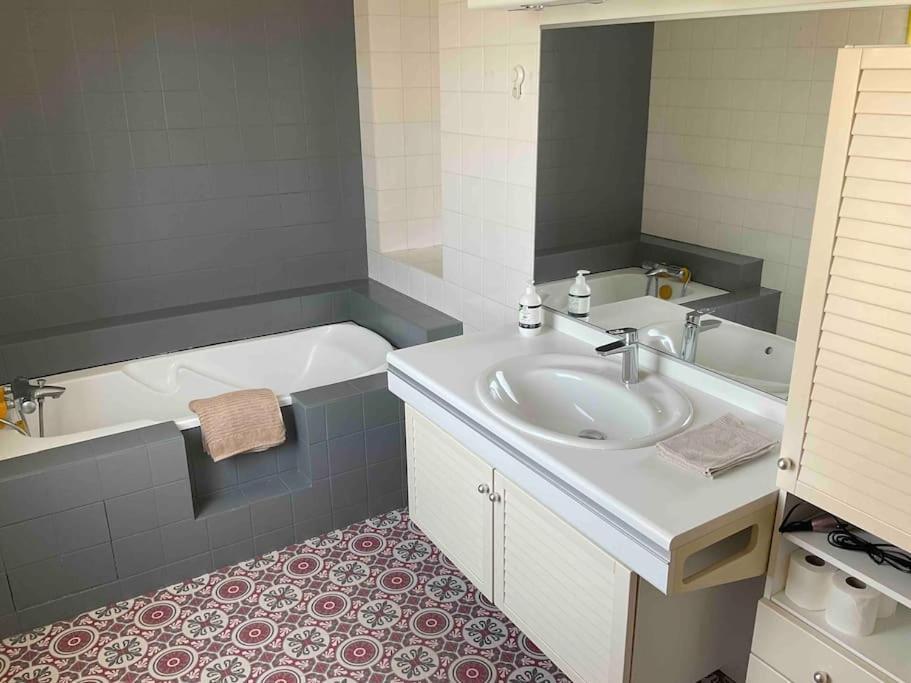Maison Independante, Domaine Vichy La Tour Abrest Екстер'єр фото